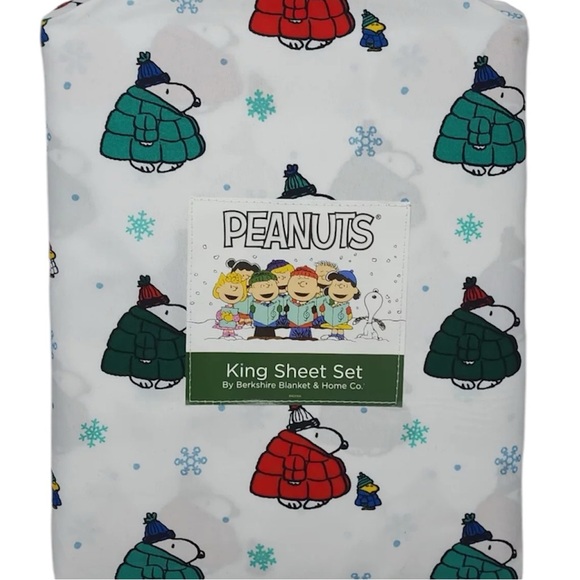 Peanuts Snoopy  Woodstock Puffer Jacket Christmas Holiday KING Sheet Set NEW - Picture 1 of 1